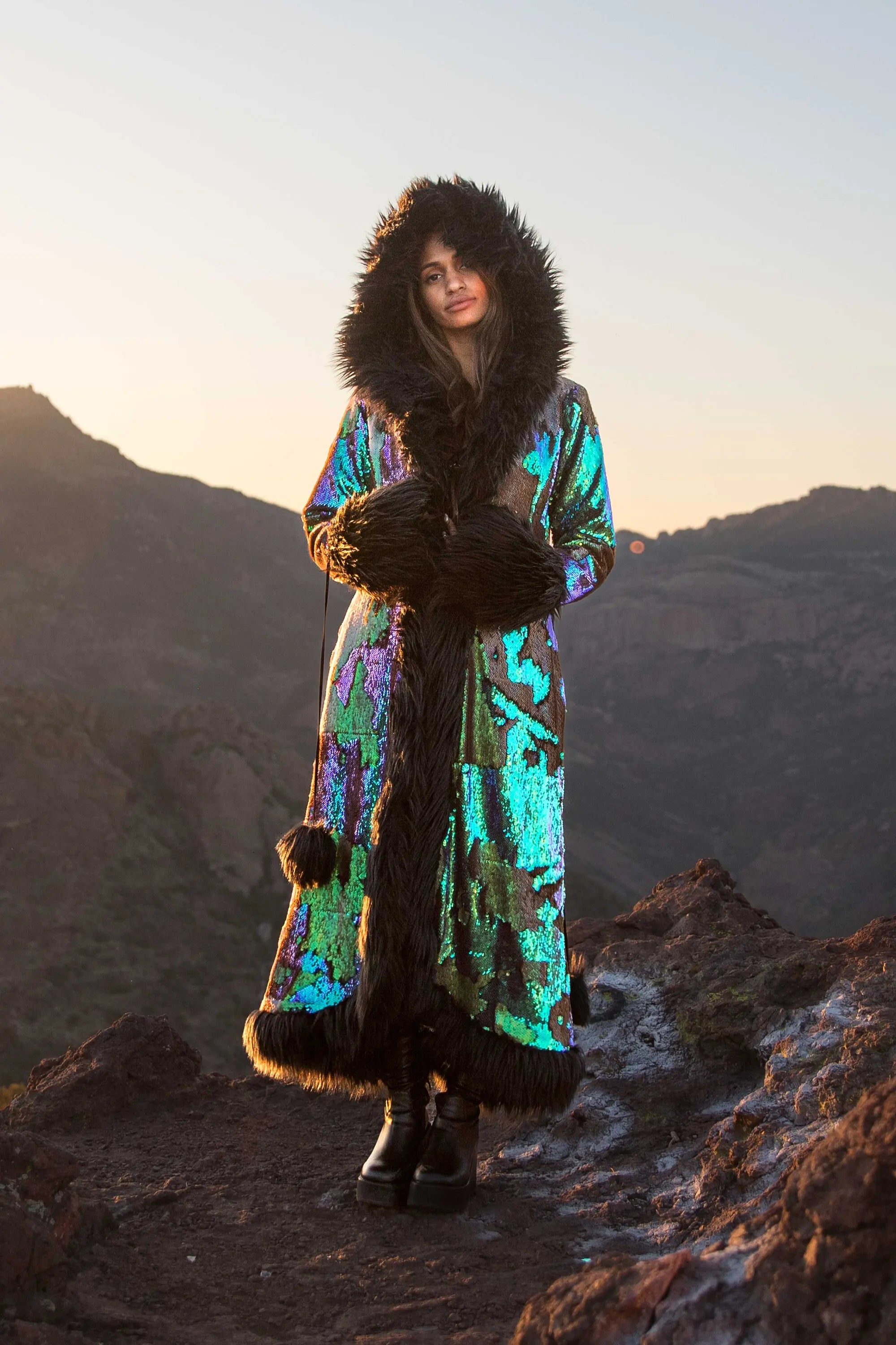 מעיל- Frozen glow