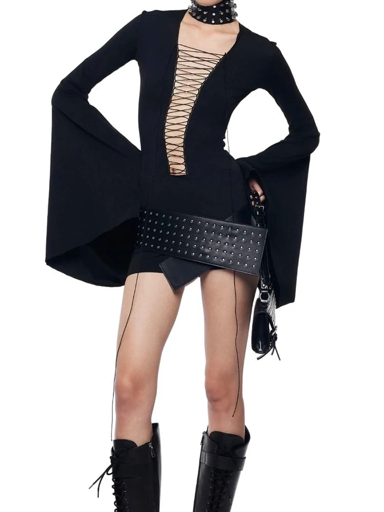 שמלת- DEEP V MUSE DRESS