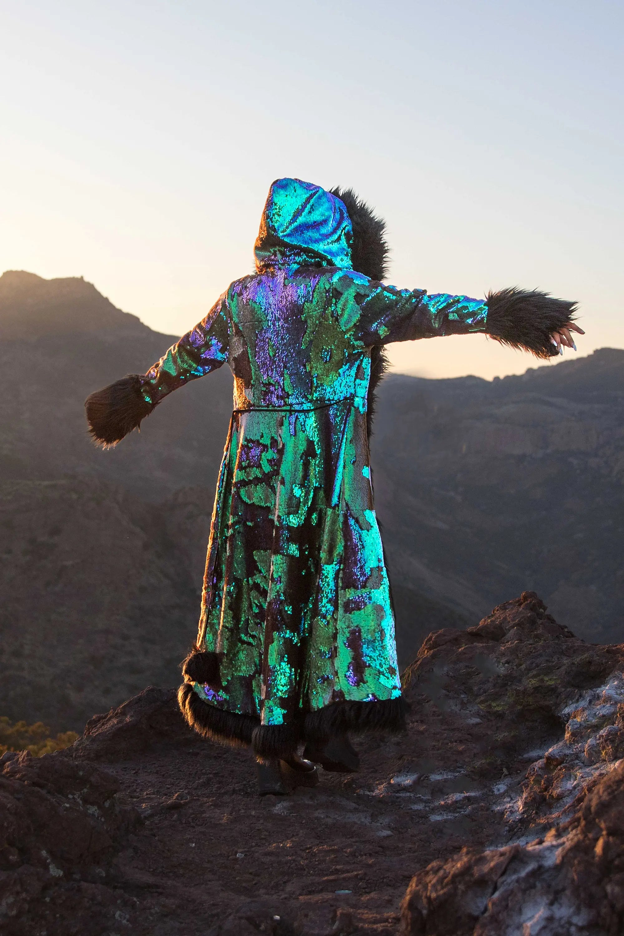 מעיל- Frozen glow