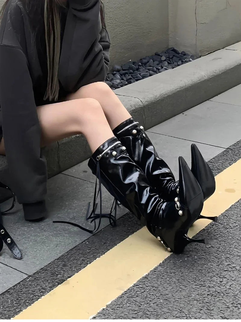 מגפיים- LEA BOOTS