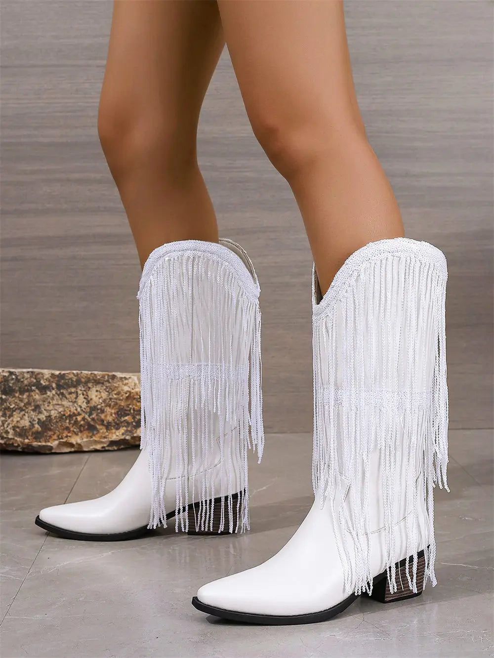 מגפיים- WILD FRINGE BOOTS