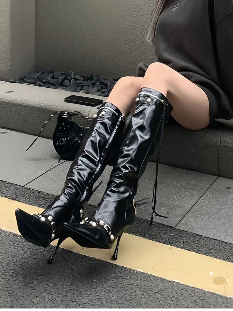 מגפיים- LEA BOOTS